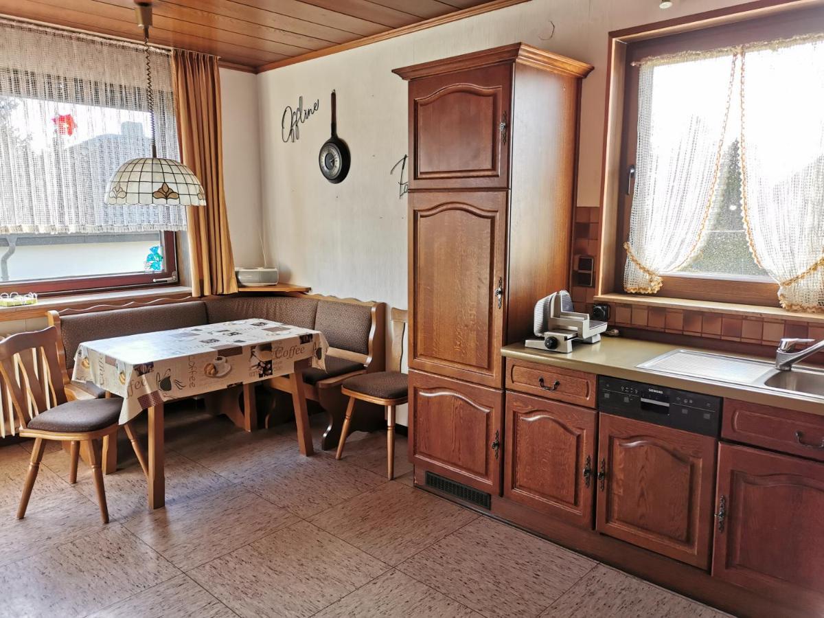 Ferienhaus Eifelmomente 盖罗尔施泰因 外观 照片